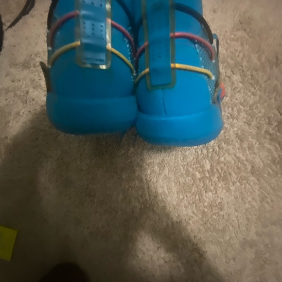 Size 9 Dame 7 GCA ‘Avatar’ used good condo og all need gone asap offer - Picture 4 of 4